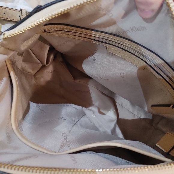 Calvin Klein Purse - Picture 10 of 16